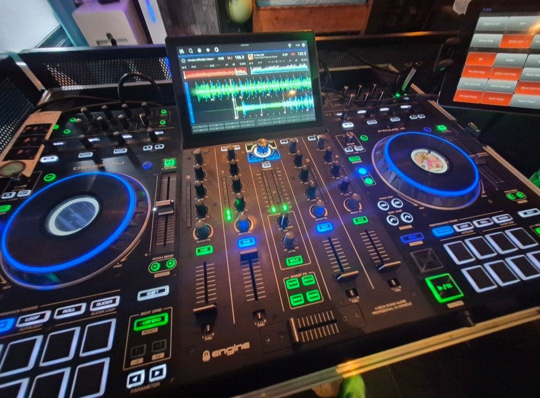 Denon DJ Prime 4 DJ-set met Magma flightcase, Ophalen, Zo goed als nieuw, Dj-set, Denon