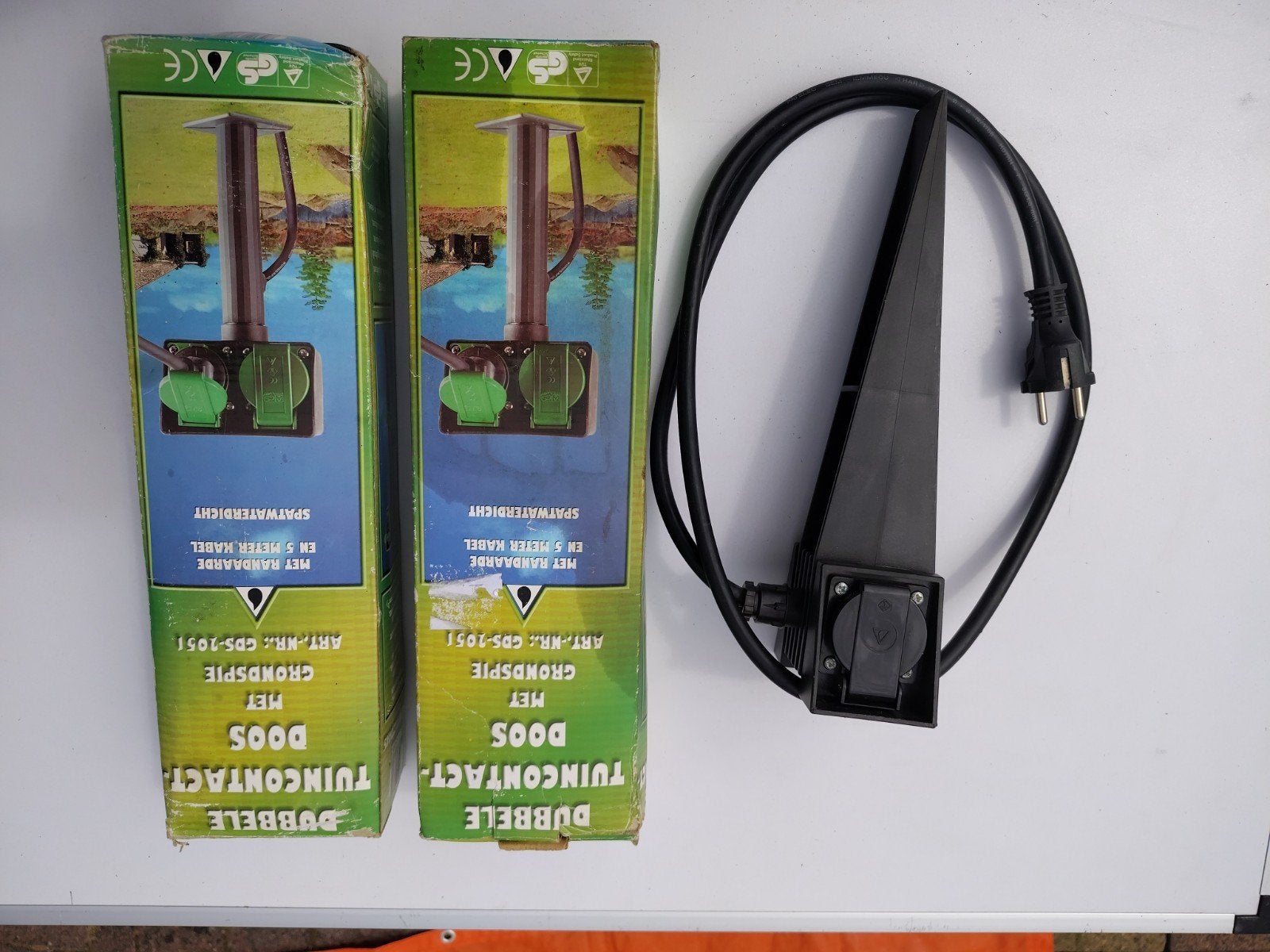 Dubbele Tuincontactdoos met Grondspie en 5m Kabel, Kunststof, Minder dan 50 watt, Overige typen, Nieuw