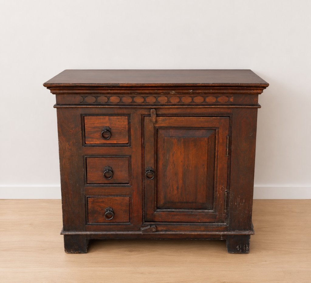 Klein Vintage Koloniaal Houten Kastje, Halkast, TV Kast, Ophalen, Gebruikt, Met deur(en), 50 tot 100 cm
