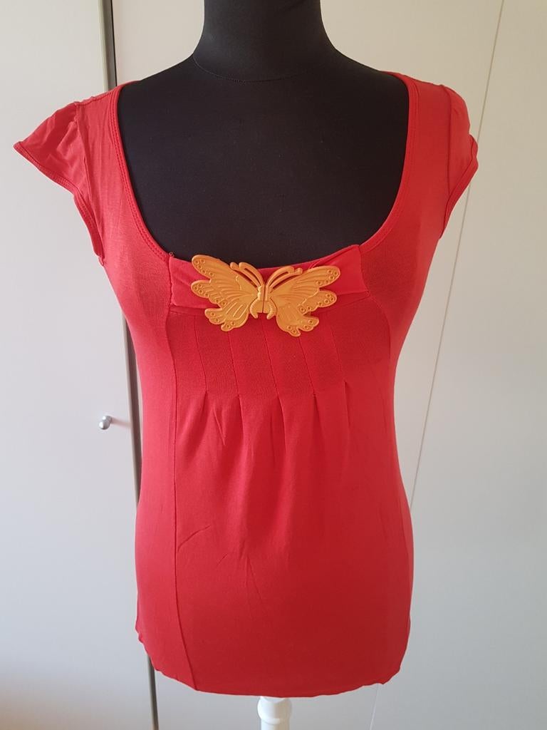 Rood Trois Ka Paris shirtje met oranje vlinder - maat M, Ophalen of Verzenden, Maat 38/40 (M), Rood, Korte mouw