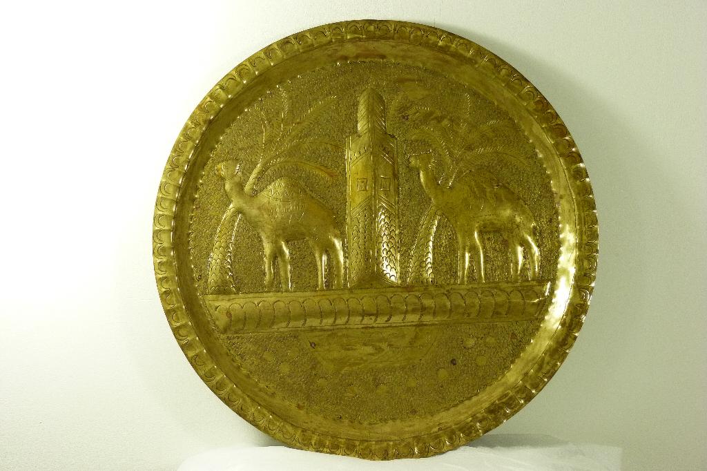 Grote vintage Marokkaanse wandborden-schaal messing – 42 cm, Metaal, Gebruikt, Geel, Decoratieobject