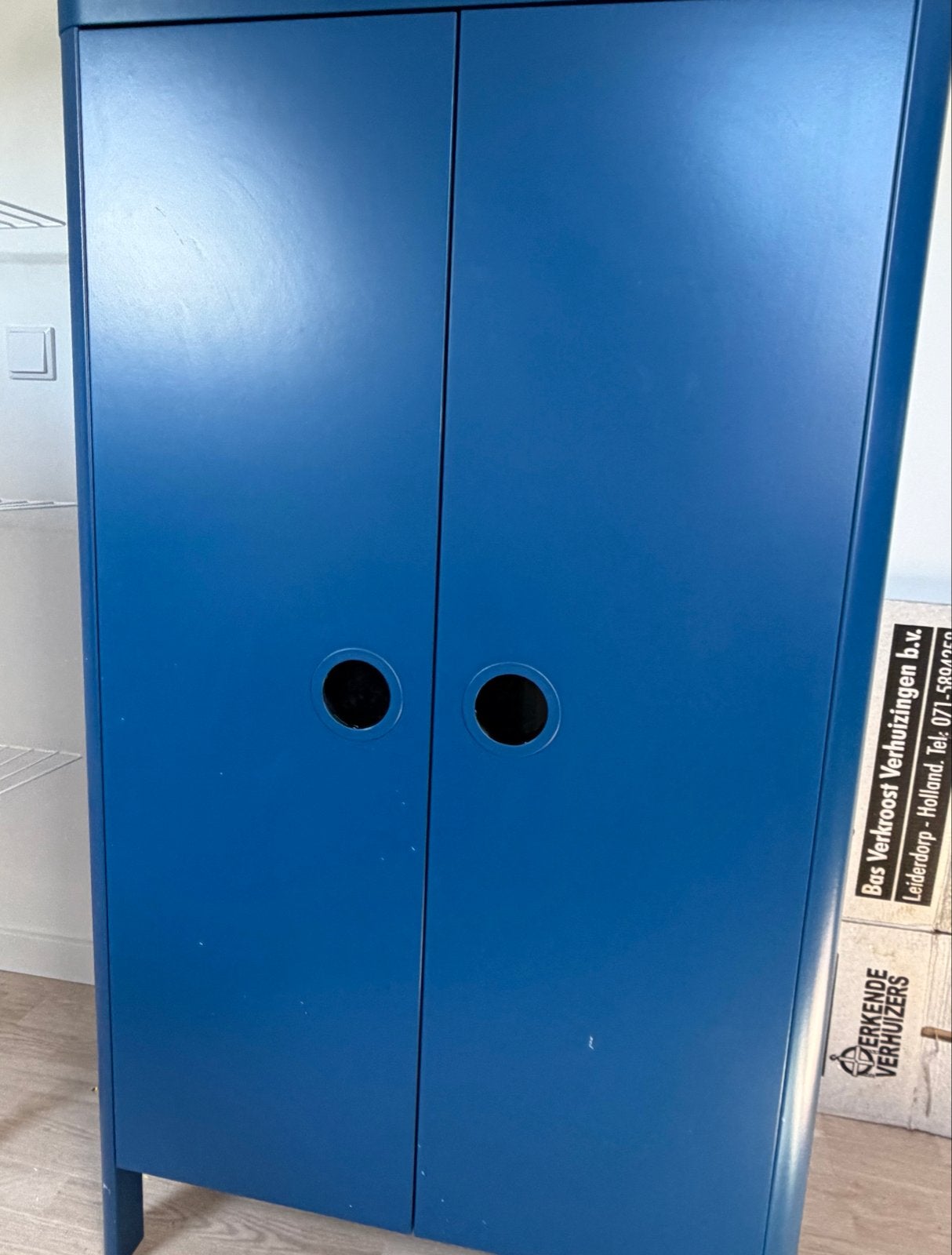 Blauwe IKEA Busunge kledingkast met twee deuren, Overige materialen, Gebruikt, 100 tot 150 cm, 25 tot 50 cm