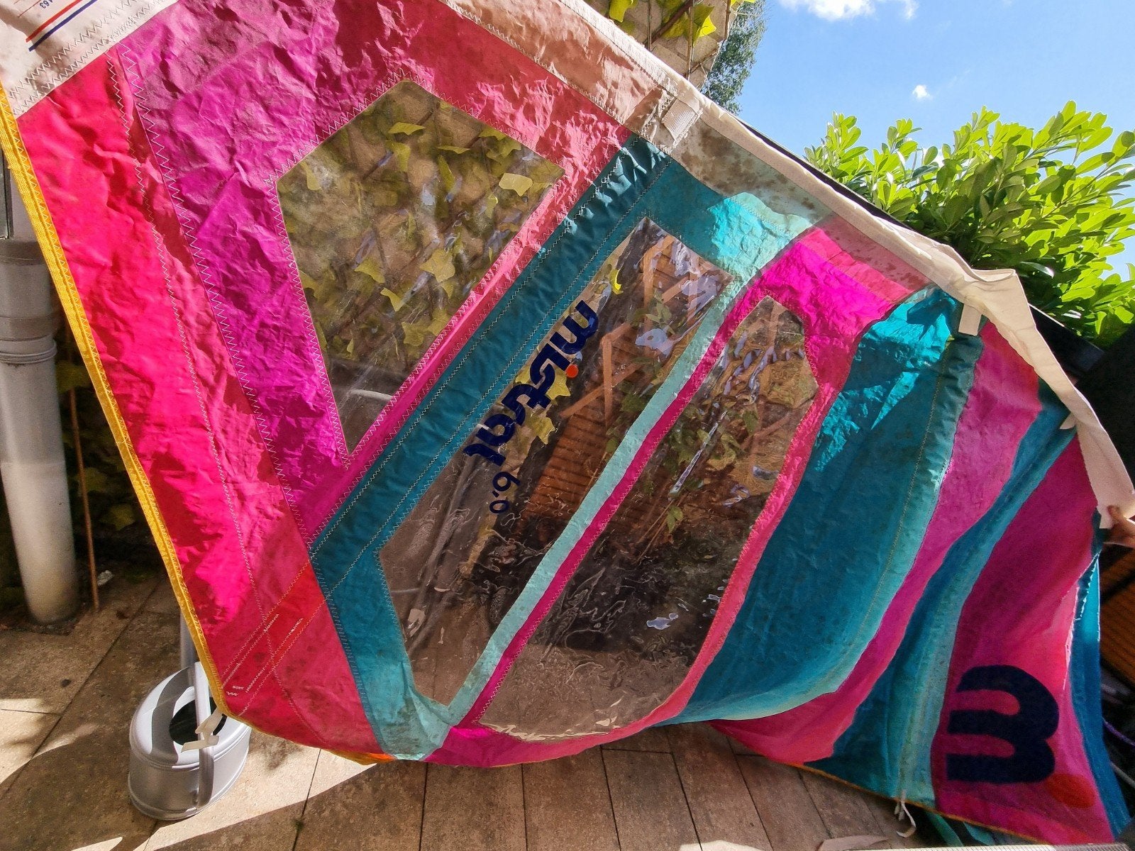 Windsurf zeilen en accessoires - Mistral, Gaastra, Watersport en Boten, Ophalen, Gebruikt, 6.5 m² tot 8 m², Complete set
