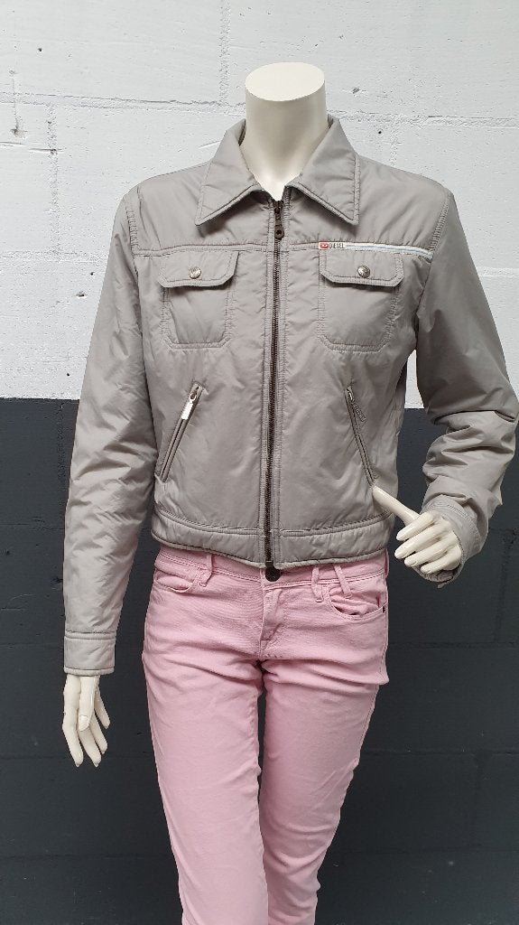 Diesel grijze jas, tussenjas of zomerjas. Maat M. S25, Tweedehands verkoop, Ophalen of Verzenden, Grijs, Tweedehands verkoop