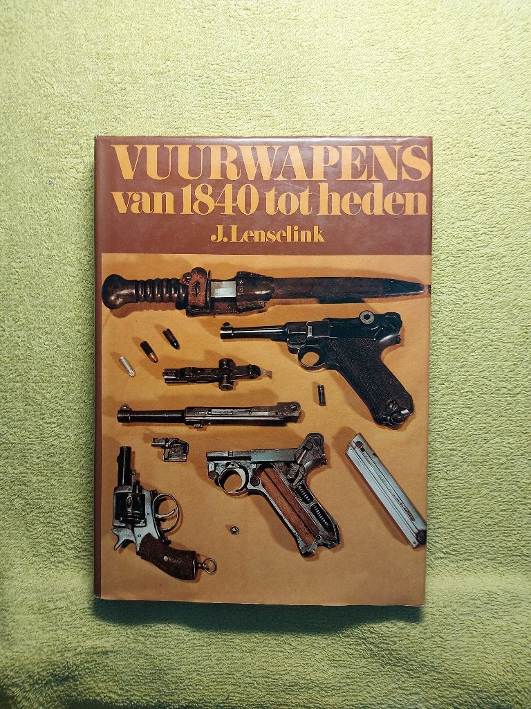 Vuurwapens van 1840 tot heden - Lenselink., Boeken, Ophalen of Verzenden, Zo goed als nieuw, Overige sporten