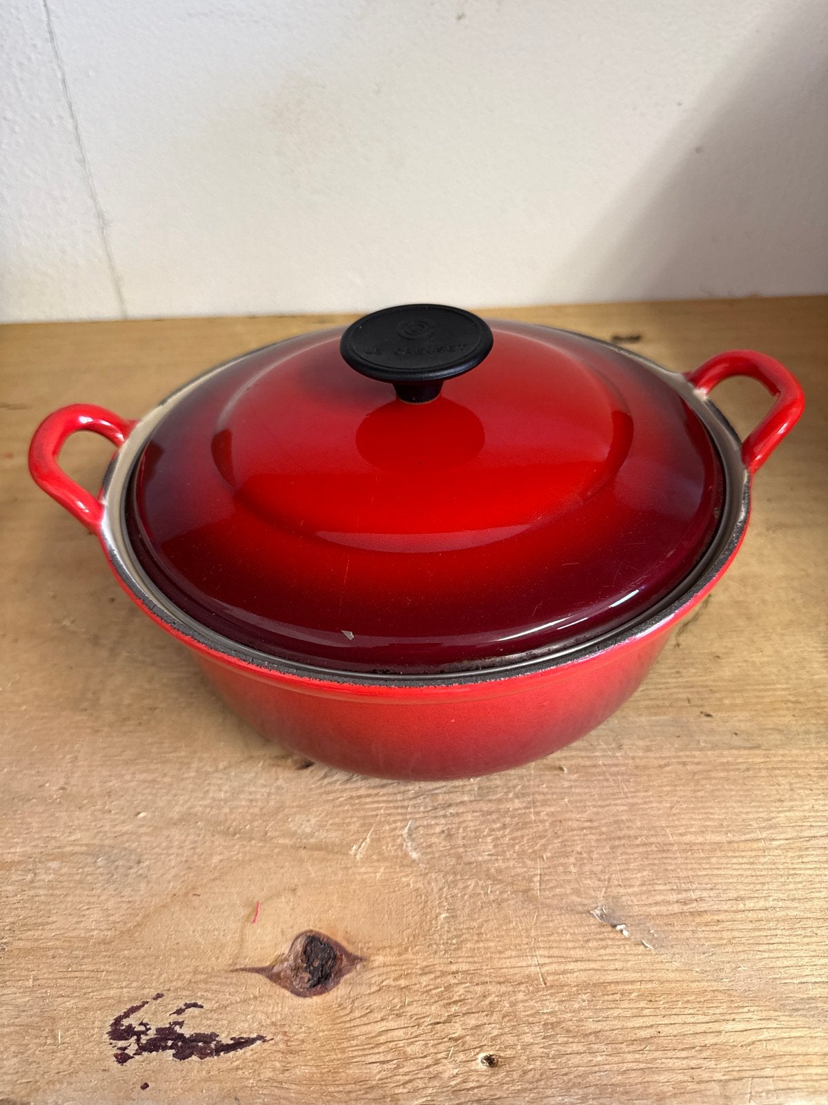 Le Creuset Braadpan Rood - Gietijzeren Kookpan 24cm, Gebruikt, Met deksel, Le Creuset, Ophalen of Verzenden
