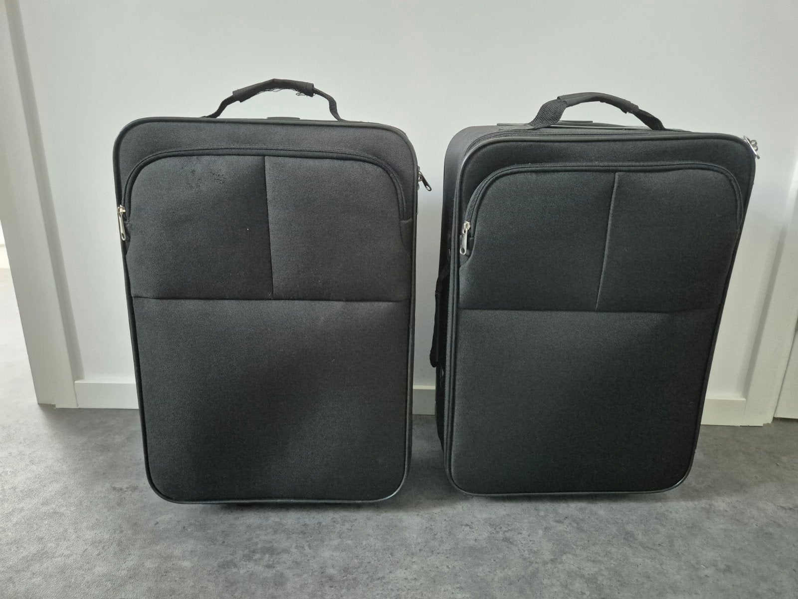 Set van 2 zwarte reiskoffers met wieltjes, Ophalen, 30 cm of meer, Gebruikt, Zwart