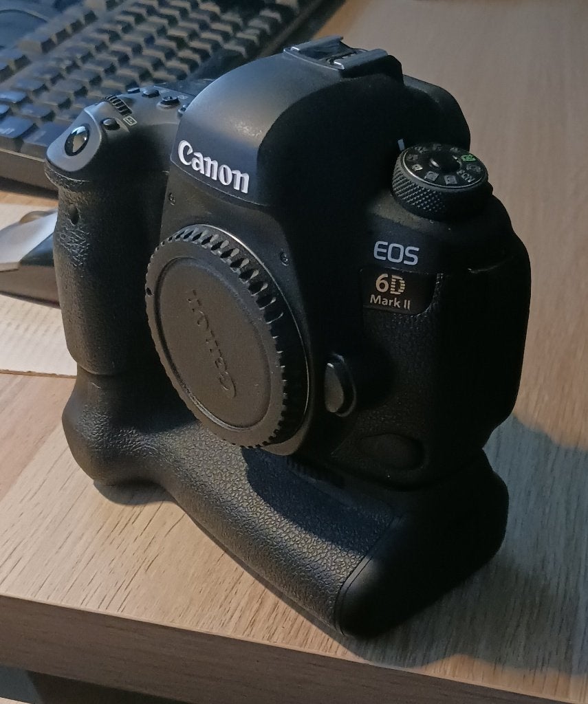 Canon 6D mark 2 met batterygrip, Audio, Tv en Foto, Fotocamera's Digitaal, Gebruikt, Spiegelreflex, Canon, Geheugenkaart