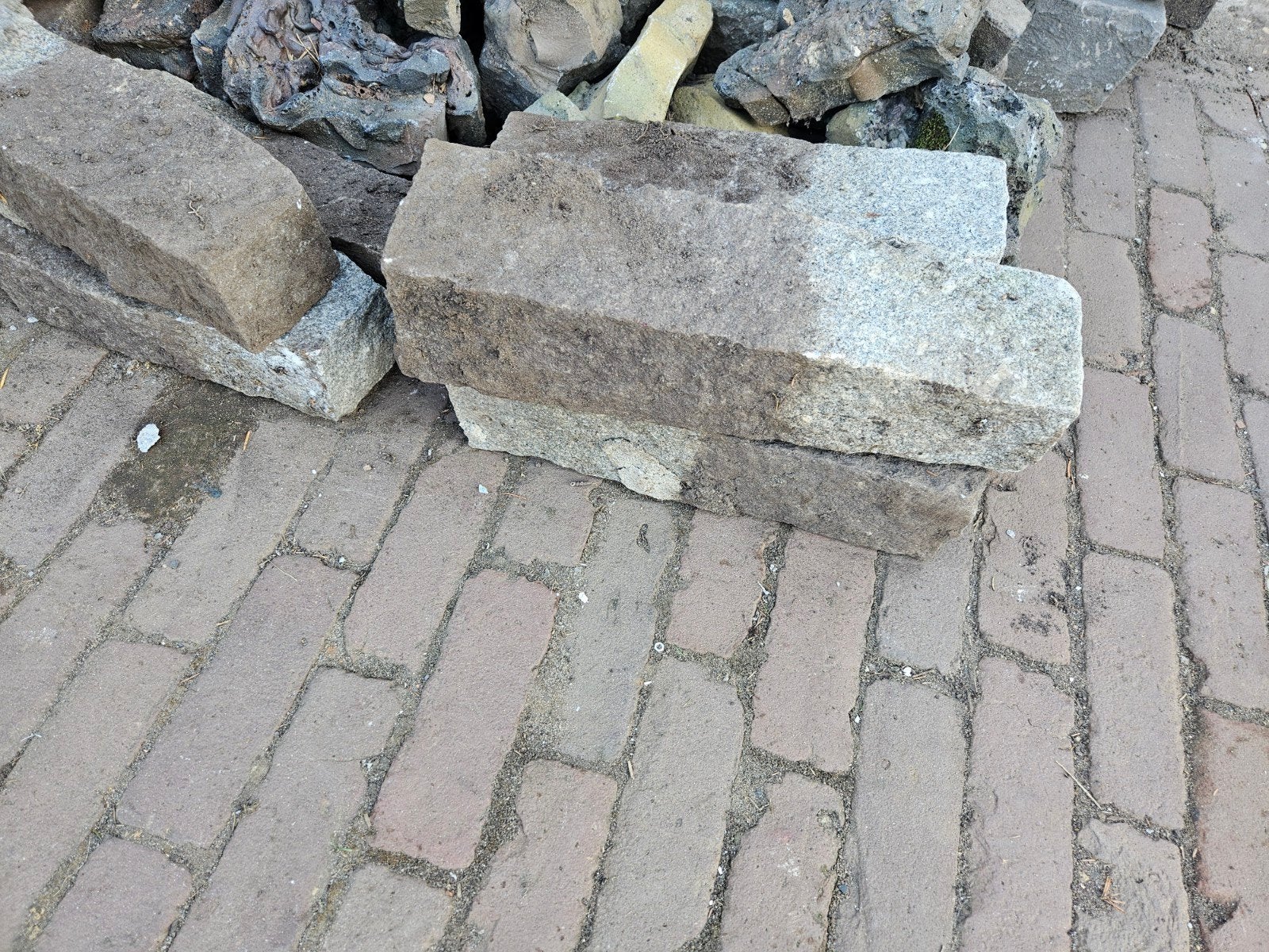 gratis granieten blokken, Tuin en Terras, Ophalen, Natuursteen, Minder dan 100 cm, Minder dan 25 cm