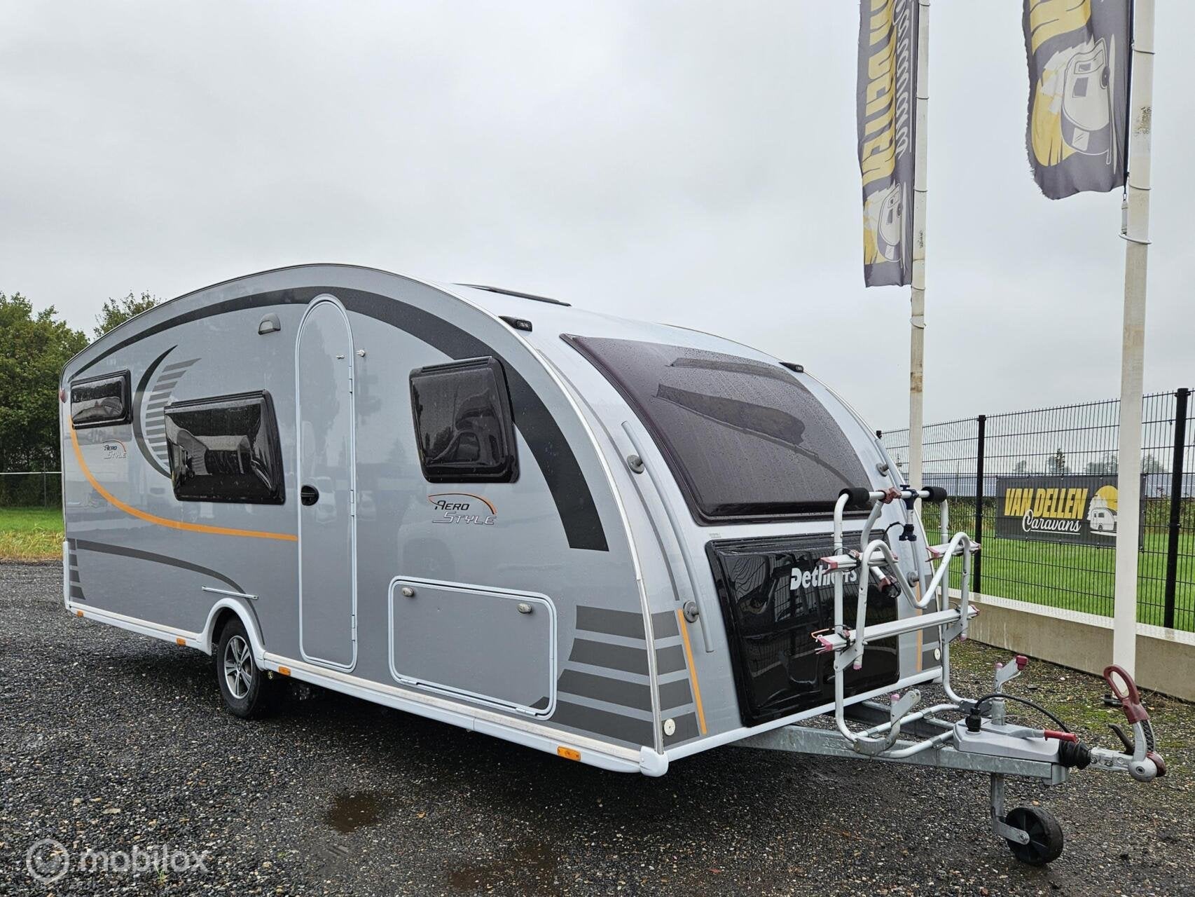 DETHLEFFS AERO STYLE 570 TK|7 PERSOONS|ISABELLA VOORTENT|KIN, Bedrijf, Treinzit, Meer dan 6, Dethleffs