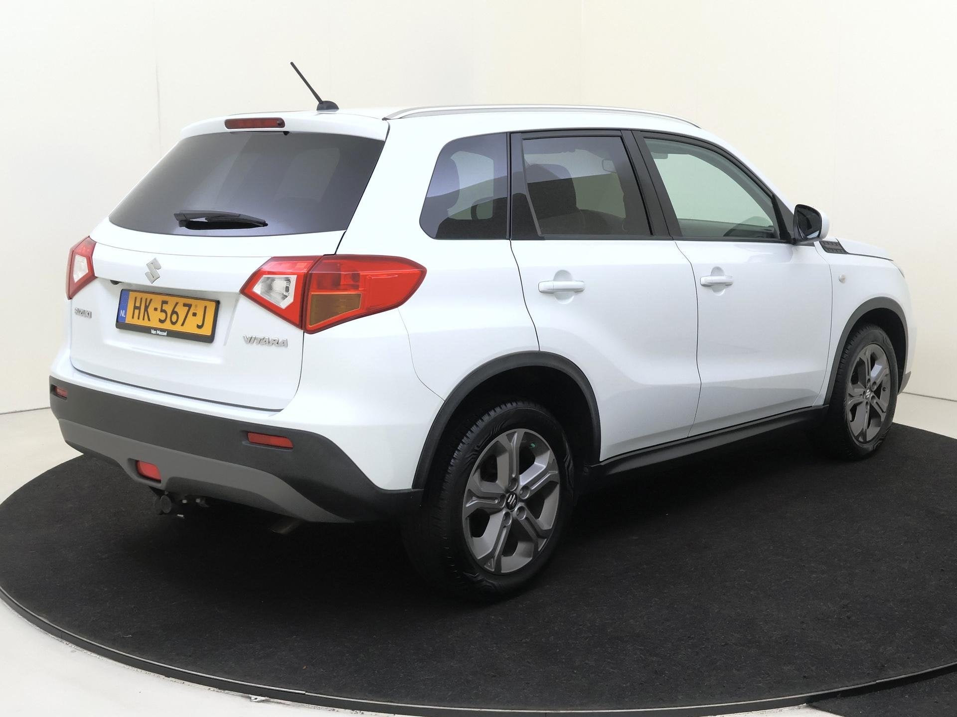 Suzuki Vitara 1.6 Exclusive | airco automatisch | Trekhaak |, Auto's, Verwarmde buitenspiegels, Stof, Gebruikt, Euro 6