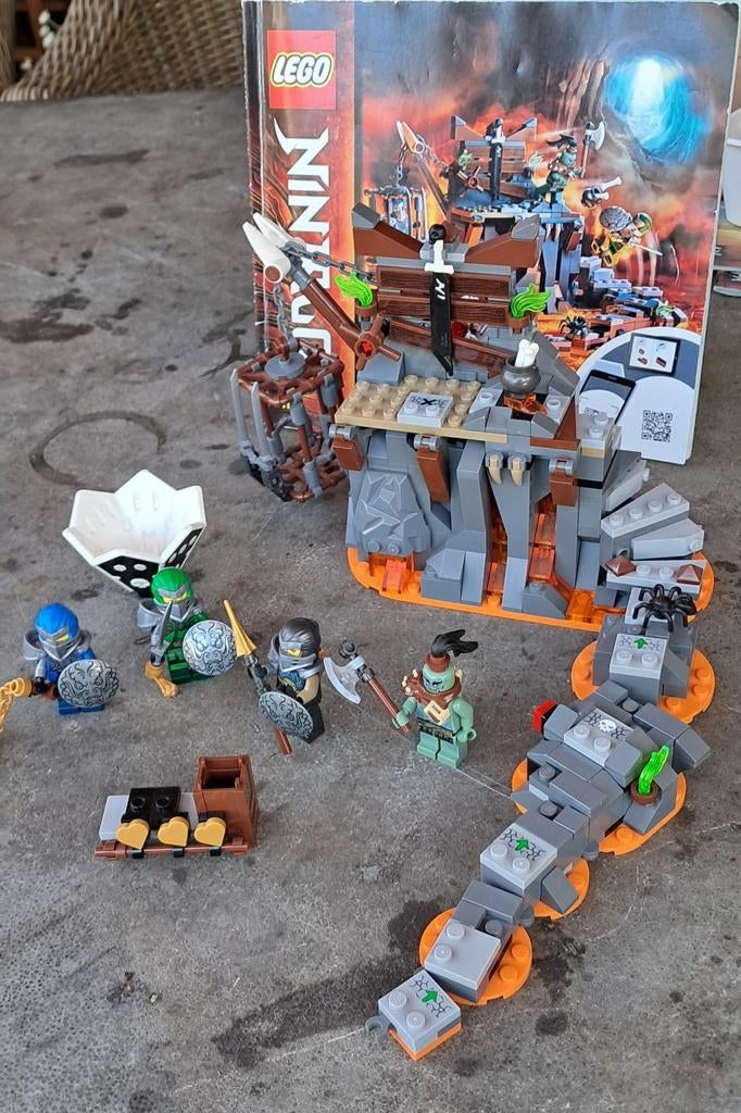 LEGO Ninjago 71717 Reis naar de Schedelgevangenis, Kinderen en Baby's, Speelgoed | Duplo en Lego, Lego, Ophalen of Verzenden, Zo goed als nieuw