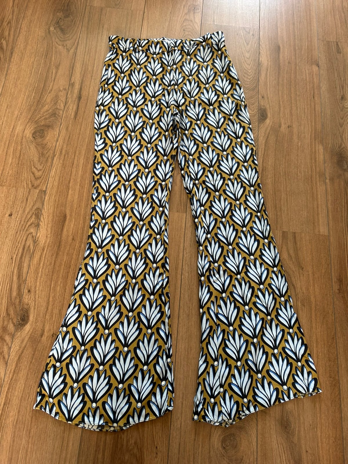 Zara wijde broek maat 38, Maat 38/40 (M), Meerkleurig, Ophalen of Verzenden, Zo goed als nieuw