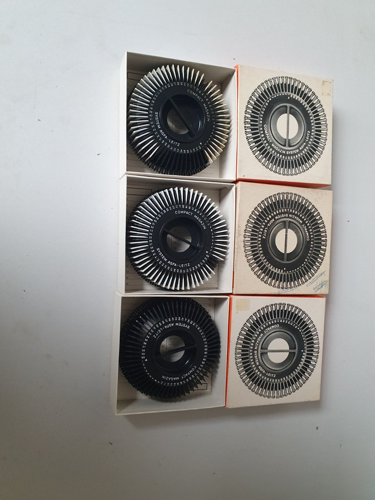 3 rond3 diaprojector slides klein, Ophalen of Verzenden, Zo goed als nieuw, Nederlandstalig, 1 bandje