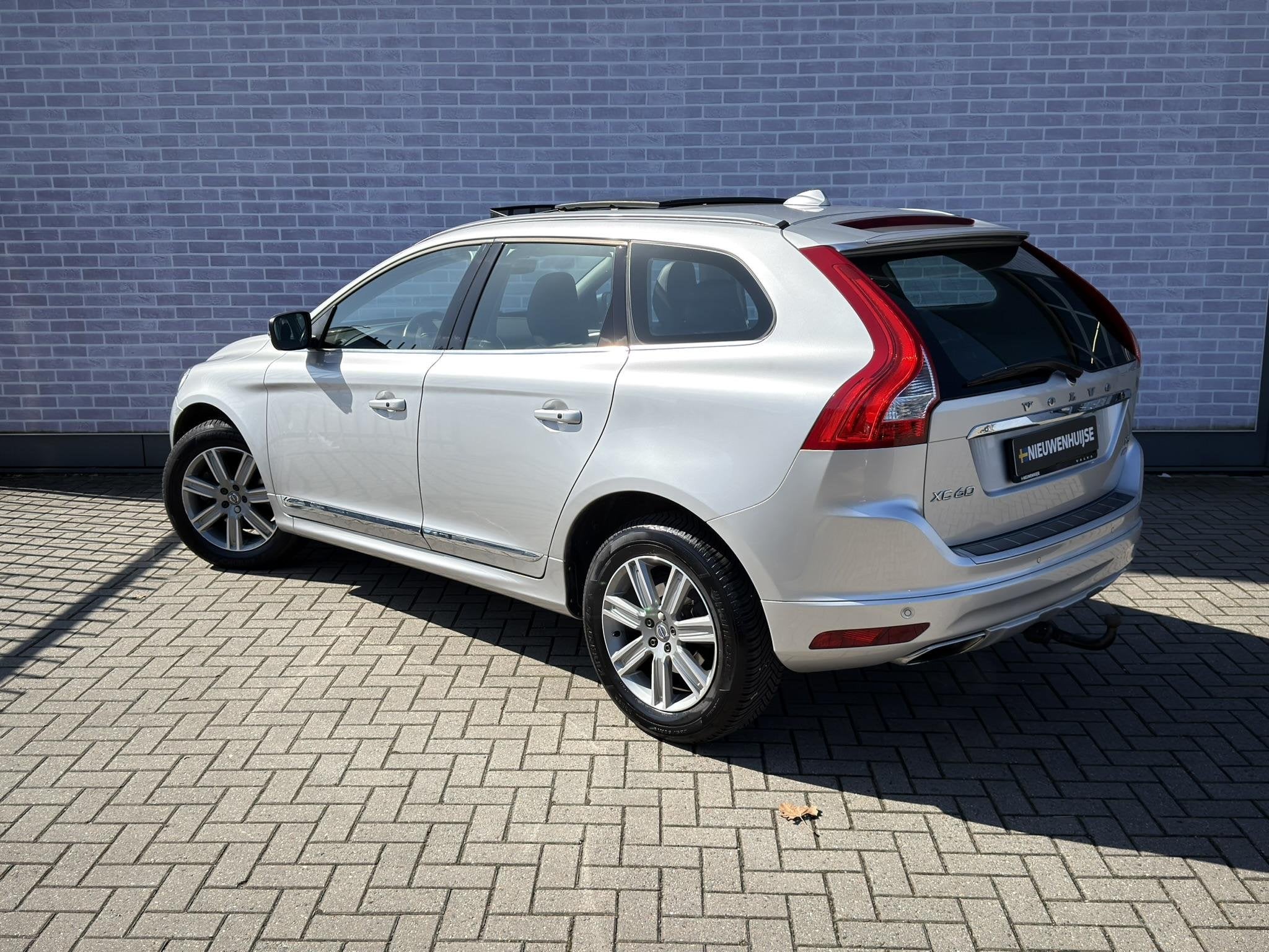 Volvo XC60 T5 245 pk Summum Aut. | Trekhaak 1800 kg | Elektr, Bedrijf, XC60, Vierwielaandrijving, SUV of Terreinwagen