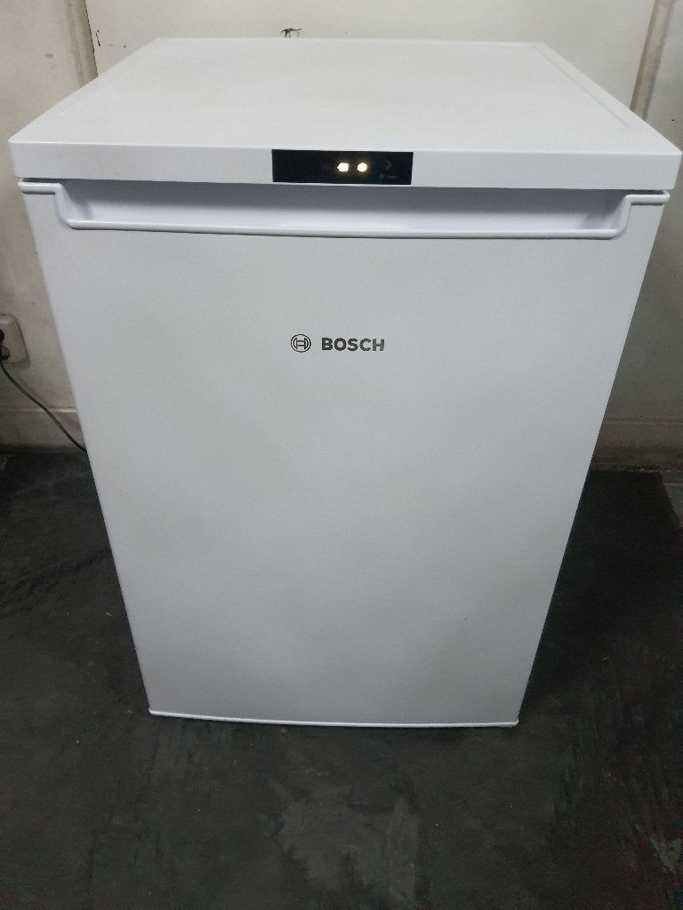 Bosch Tafelmodel Vriezer werkt uitstekend (2 jaar oud), Witgoed en Apparatuur, Vriezers en Diepvrieskisten, Minder dan 85 cm, Minder dan 60 cm
