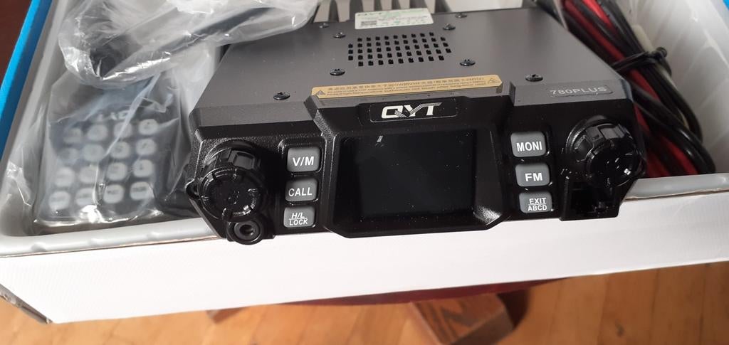 QYT 2 meter zend/ontvanger nieuw in doos, Telecommunicatie, Zenders en Ontvangers, Ophalen of Verzenden, Nieuw