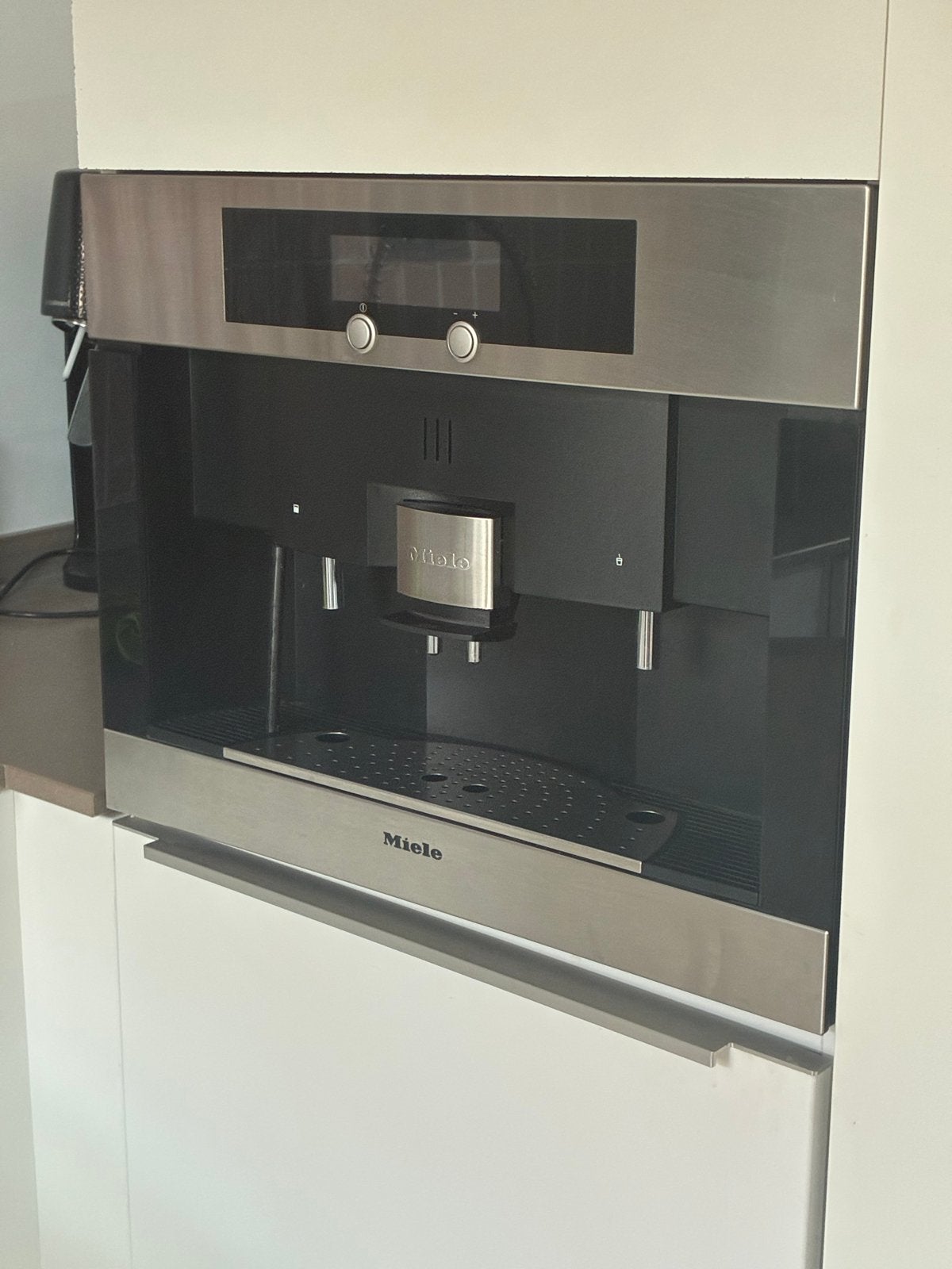 Miele CVA 4060 inbouw koffiemachine melkschuim defect, Gebruikt, Koffiemachine, 1 kopje, Afneembaar waterreservoir