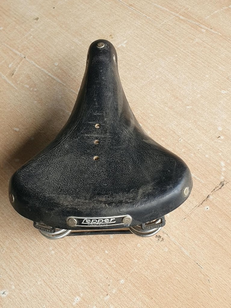 Lepper heren zadel, Fietsen en Brommers, Elektrische fiets, Gebruikt, Leer, Lepper