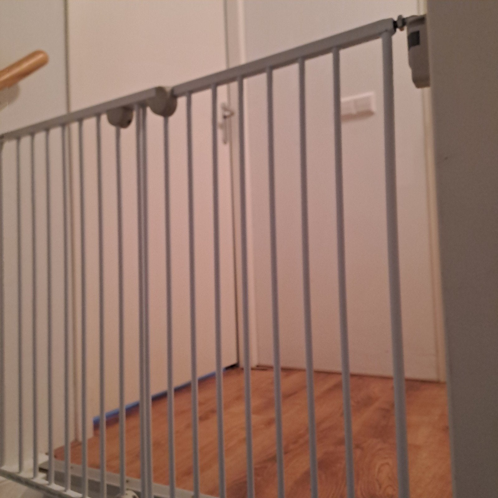 Metalen traphekje, uitschuifbaar, Kinderen en Baby's, Traphekjes, Ophalen, Gebruikt, 100 tot 115 cm, Metaal of IJzer