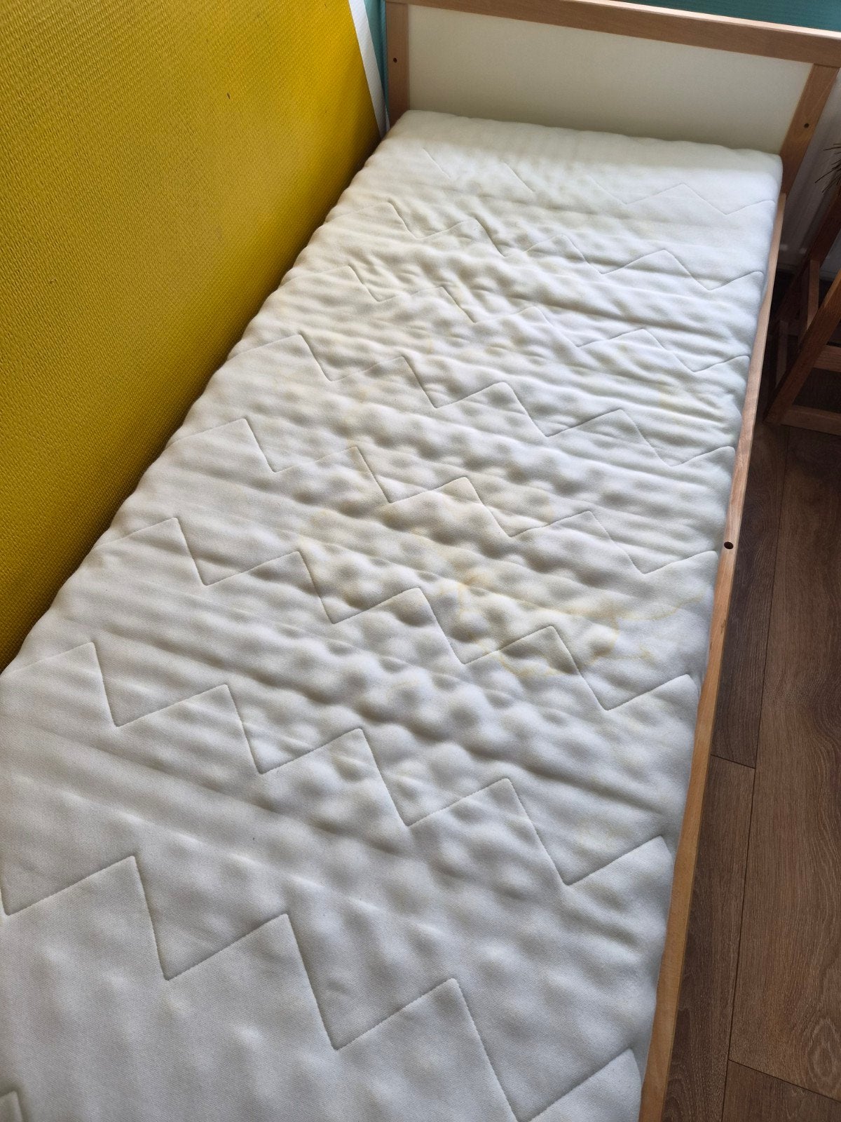Ikea peuterbed met lattenbodem, beuken en matras 70x160, Ophalen, Gebruikt, Lattenbodem