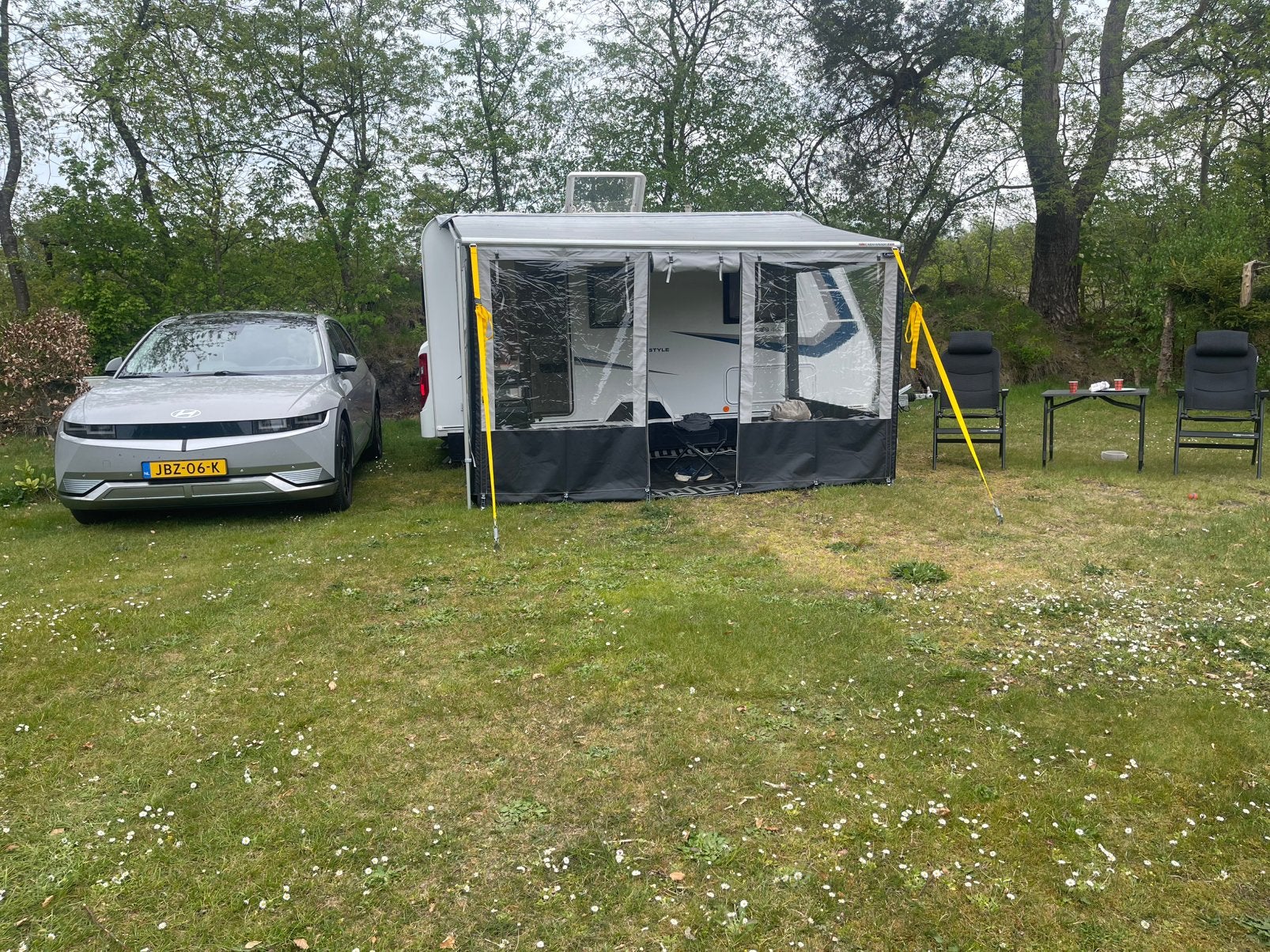 Fiama zakluifel xl 360  met voorkant en 2 x zijwand., Caravans en Kamperen, Ophalen, Zo goed als nieuw