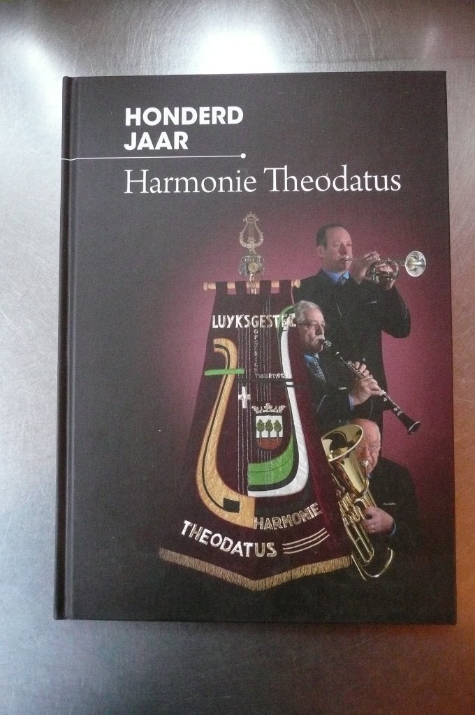 100 Jaar Harmonie Theodatus (Luyksgestel), Boeken, Ophalen of Verzenden, Zo goed als nieuw, Algemeen