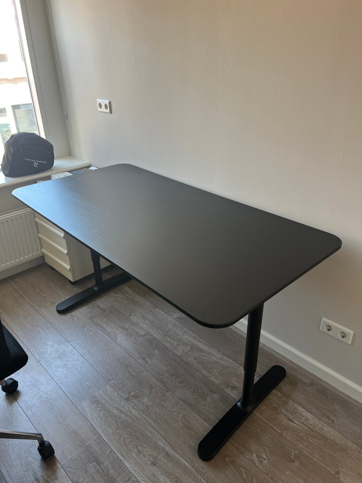 Ikea bureau BEKANT. 160 x 80 cm, Huis en Inrichting, Bureaus, Ophalen, Zo goed als nieuw