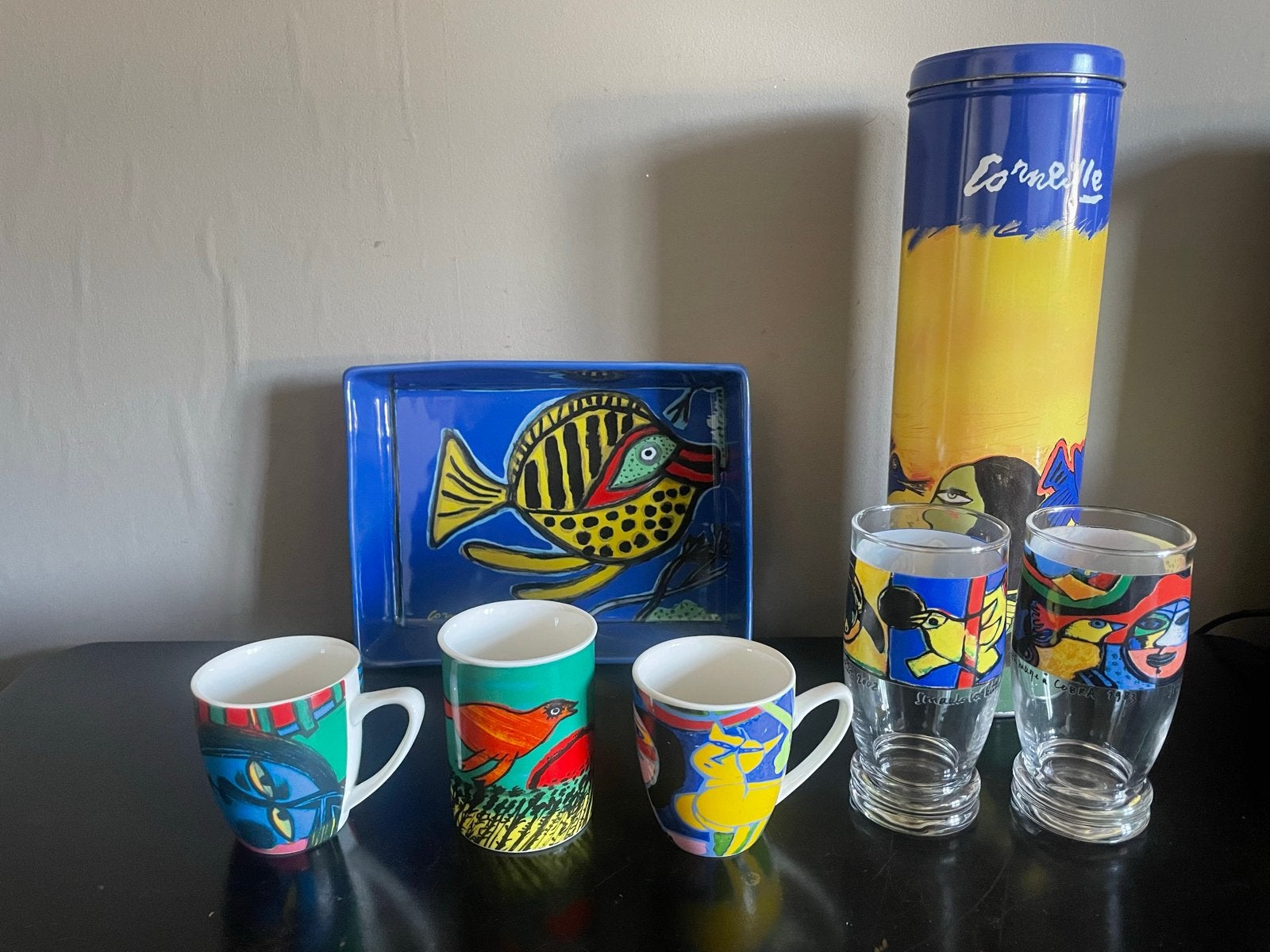 Corneille Servies: Schaal, Mokken en Glazen - Vintage Collec, Overige merken, Keramiek, Overige typen, Vintage
