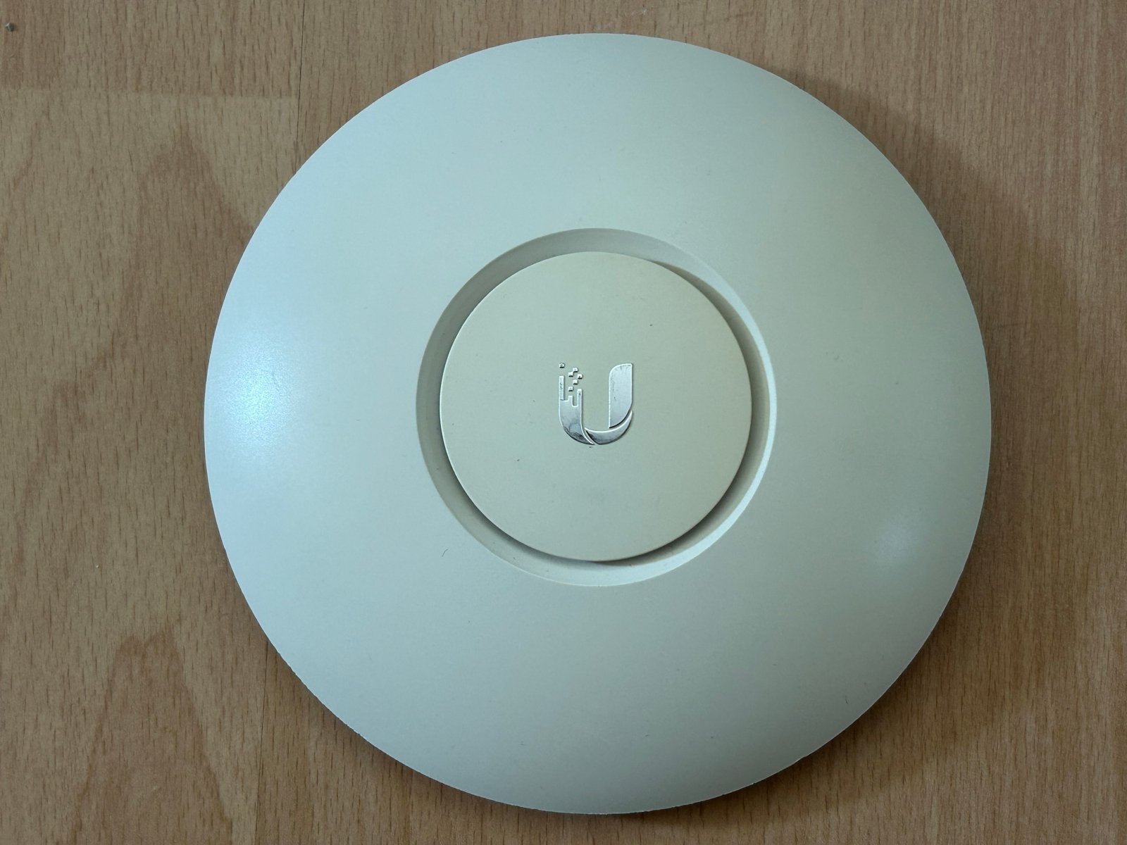 Ubiquiti UniFi AP AC LITE Access Point met PoE Adapter, Computers en Software, Accesspoints, Ophalen, Gebruikt