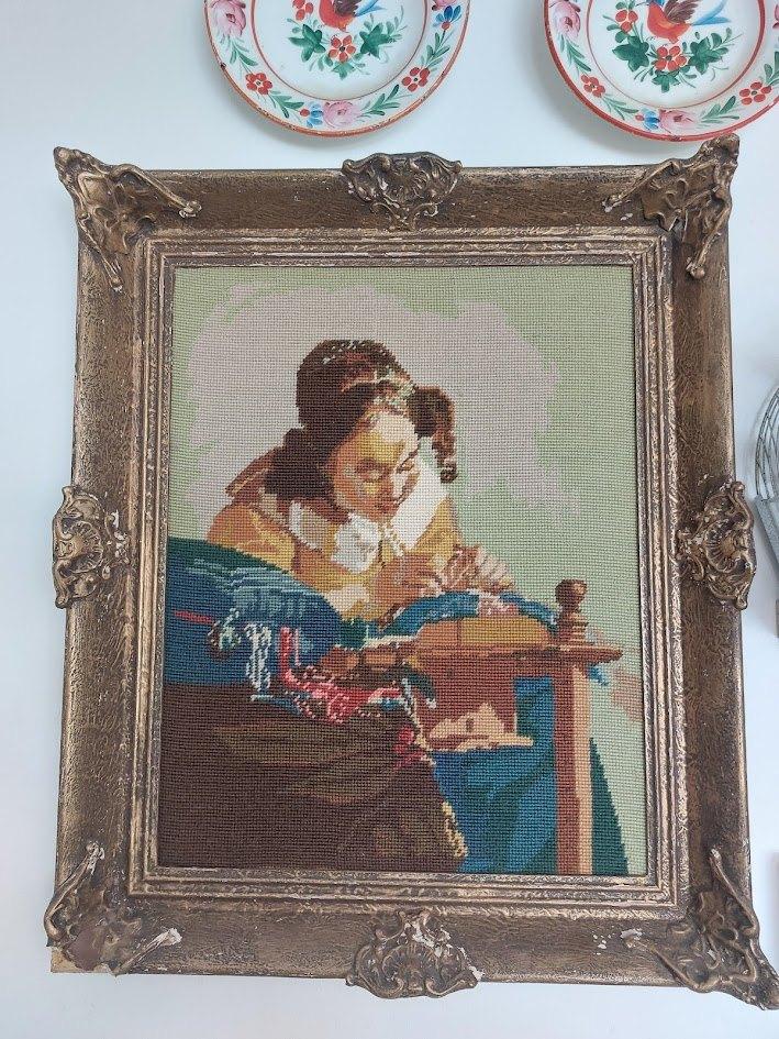 Geborduurde portret in brocante goudkleurige lijst, Ophalen of Verzenden