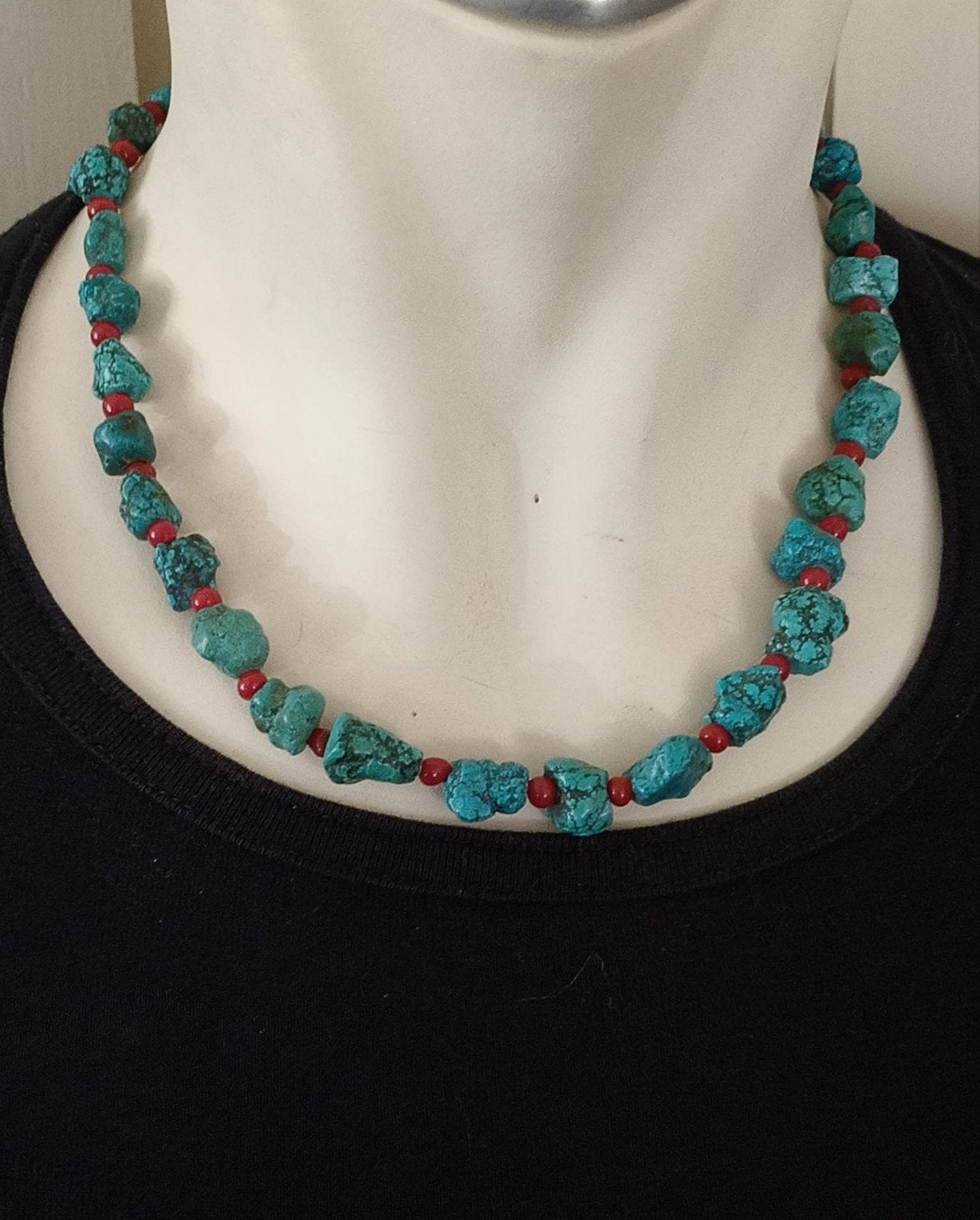 Antieke Navajo ketting met turkoois en koraal, Ophalen of Verzenden, Zo goed als nieuw, Rood, Steen of Mineraal