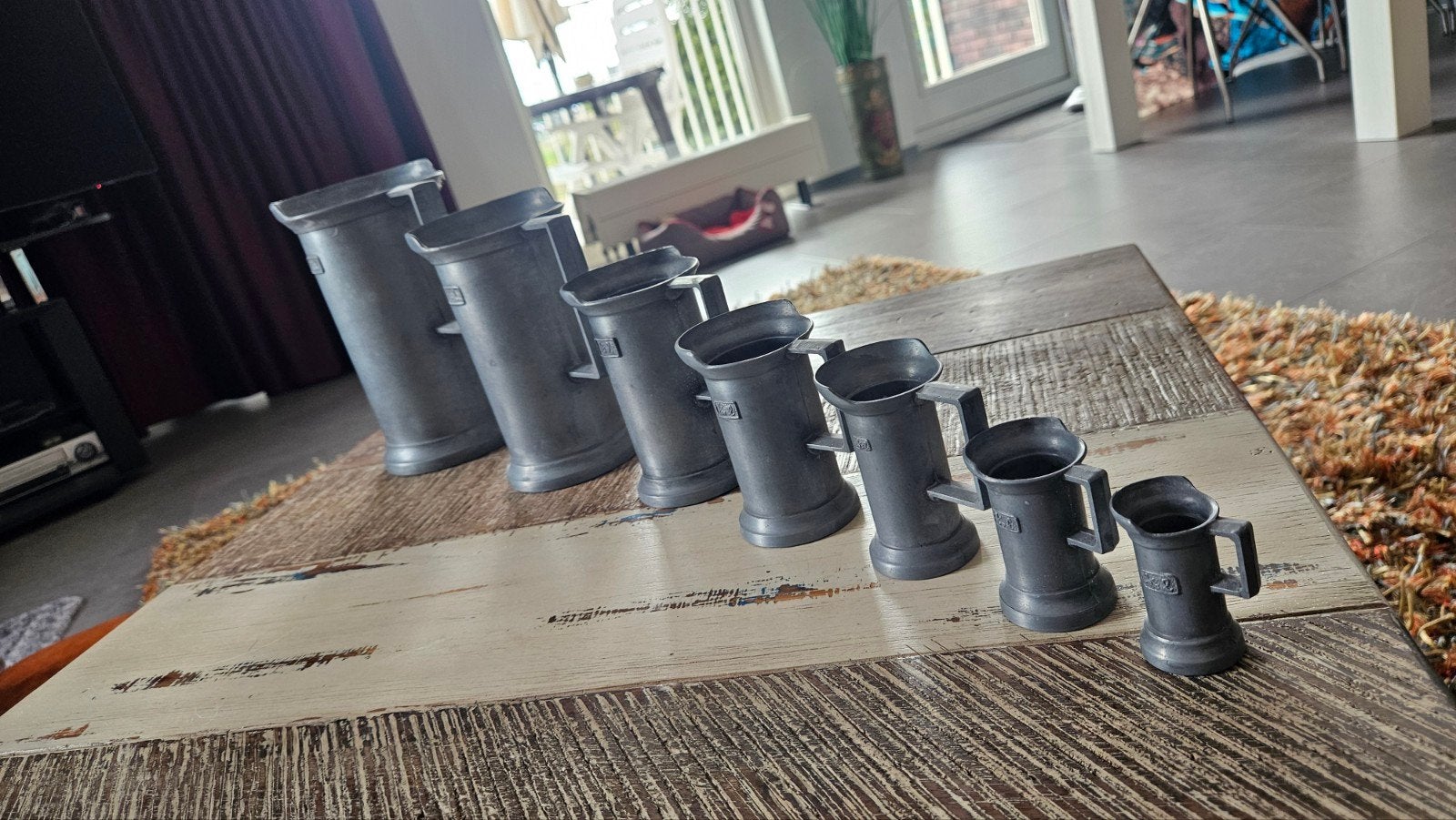 Antieke tinnen Peltrato 95% maatbekers set (7 stuks), Ophalen