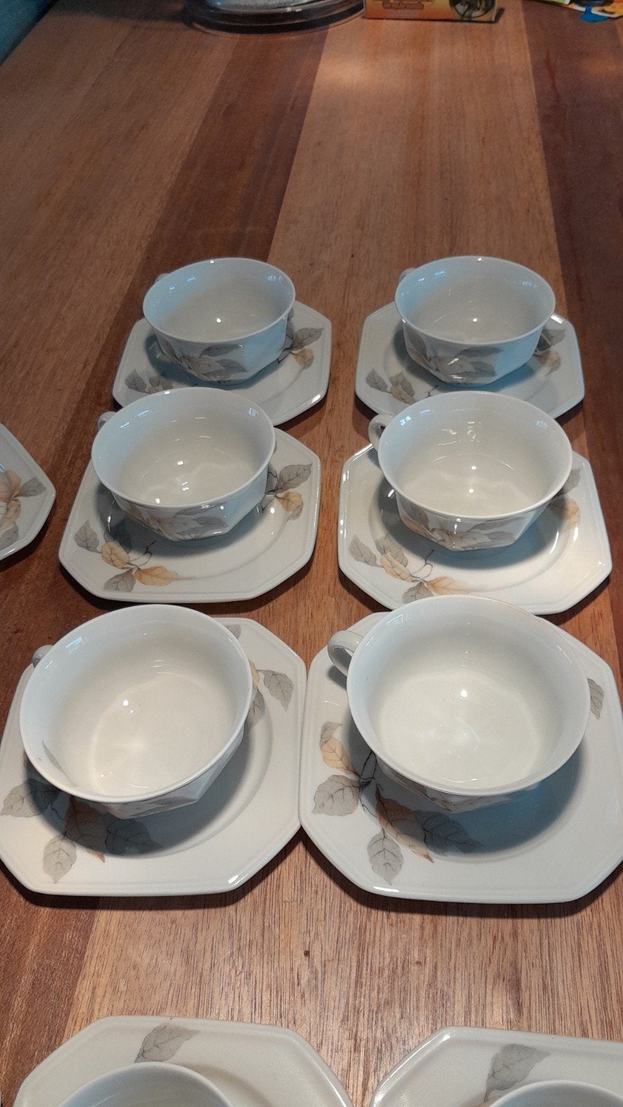 Servies: 7x thee, 6x koffie, borden en schotels, Gebruikt, Overige merken, Ophalen of Verzenden, Bord(en)