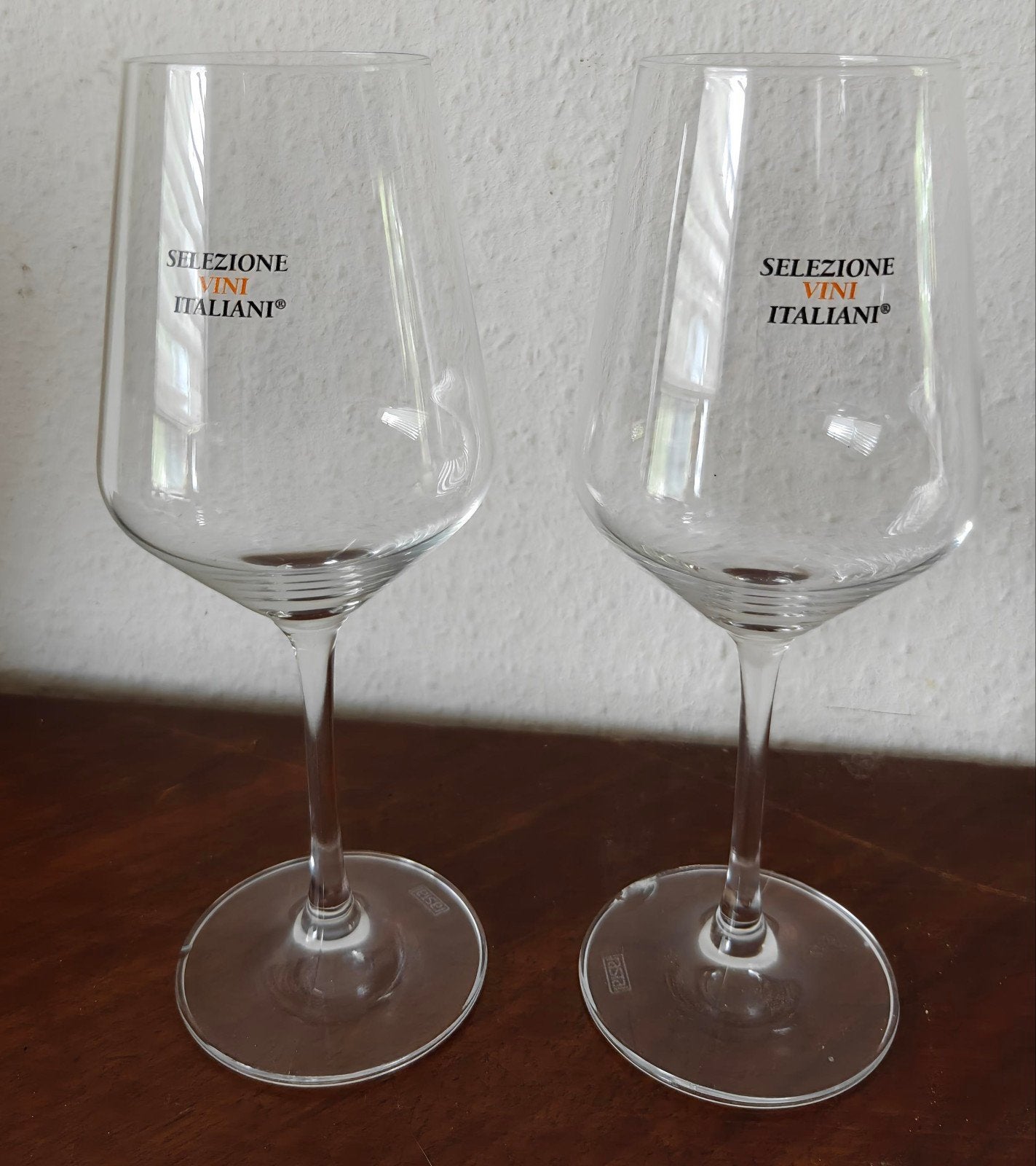 Set wijnglazen 'Selezione Vini Italiani' kristal Toni Etneo, Ophalen of Verzenden, Glas, Overige stijlen, Glas of Glazen
