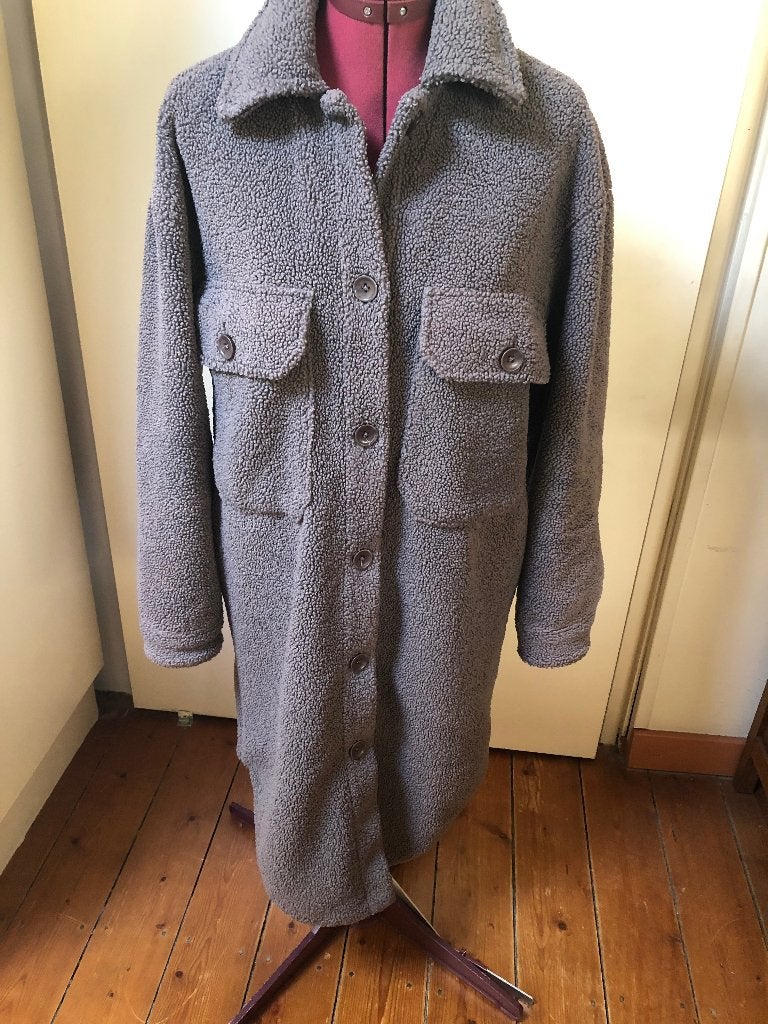 Costes Studios Lange Bouclé Jas Grijs –Maat M Geheel gevoerd, Maat 38/40 (M), Ophalen of Verzenden, Costes studios, Grijs