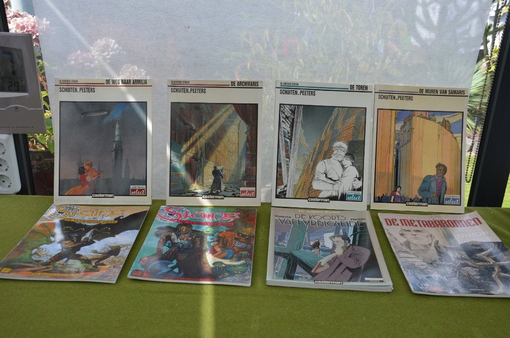 8 vintage stripboeken 5 van Schuiten De Duistere Steden, Boeken, Gelezen, Schuiten en Peeters, Ophalen of Verzenden, Meerdere stripboeken