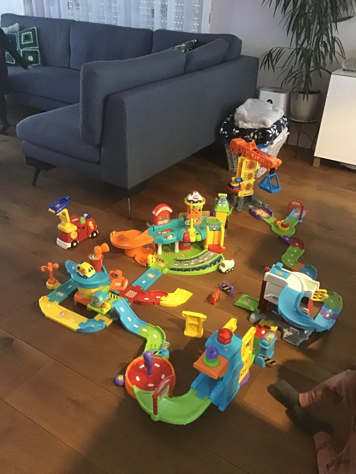 VTech Toet Toet Auto's Grote Baan Set met Brandweerauto, Ophalen, Zo goed als nieuw