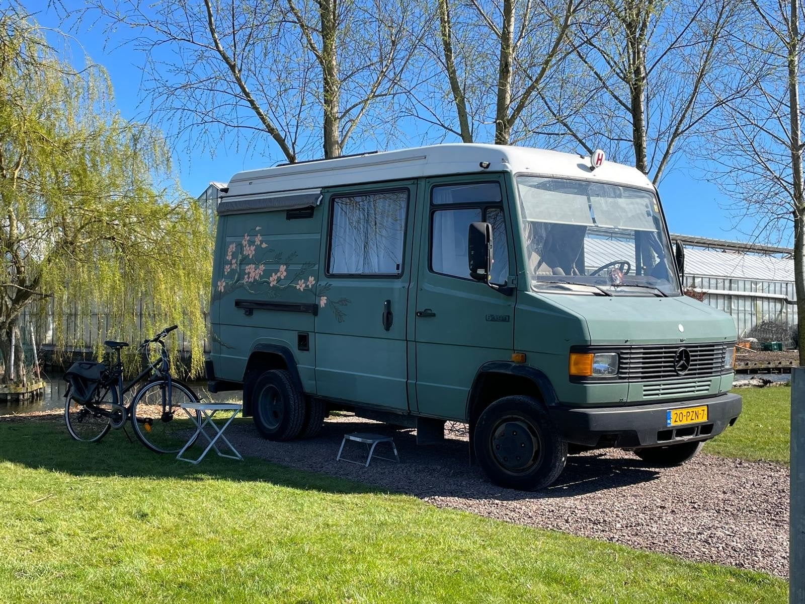 Ex legerambulance Mercedes 609D Camper, Buscamper of Camperbus, Reservewiel, Tot en met 2, Mercedes-Benz