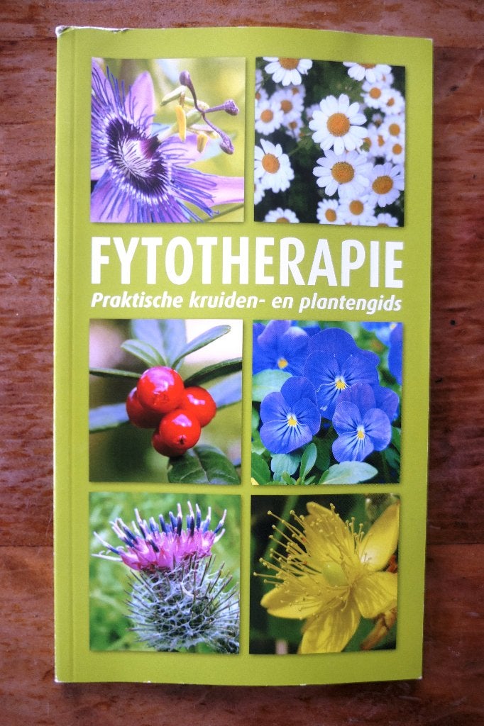 Fytotherapie - Praktische kruiden- en plantengids (6e druk), Boeken, Kruiden en Alternatief, Ophalen of Verzenden, Zo goed als nieuw