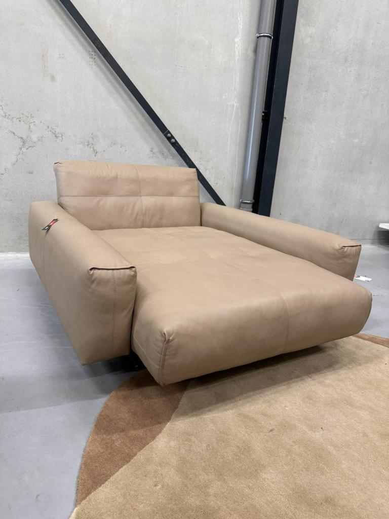 Nieuwstaat Rolf benz 50 Daybed beige Bruin leer Design bank, Leer, Ophalen of Verzenden, Rechte bank, Minder dan 150 cm
