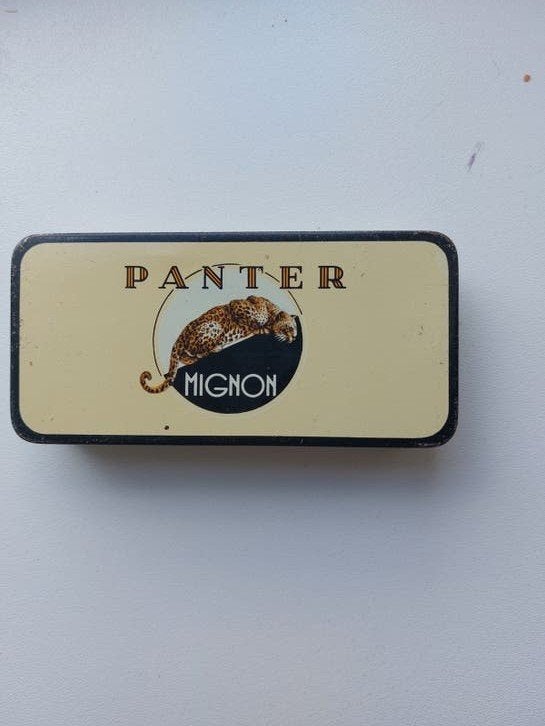 Vintage Panter Mignon sigarendoosje van blik, Verzamelen, Ophalen of Verzenden, Gebruikt, Overige, Overige merken