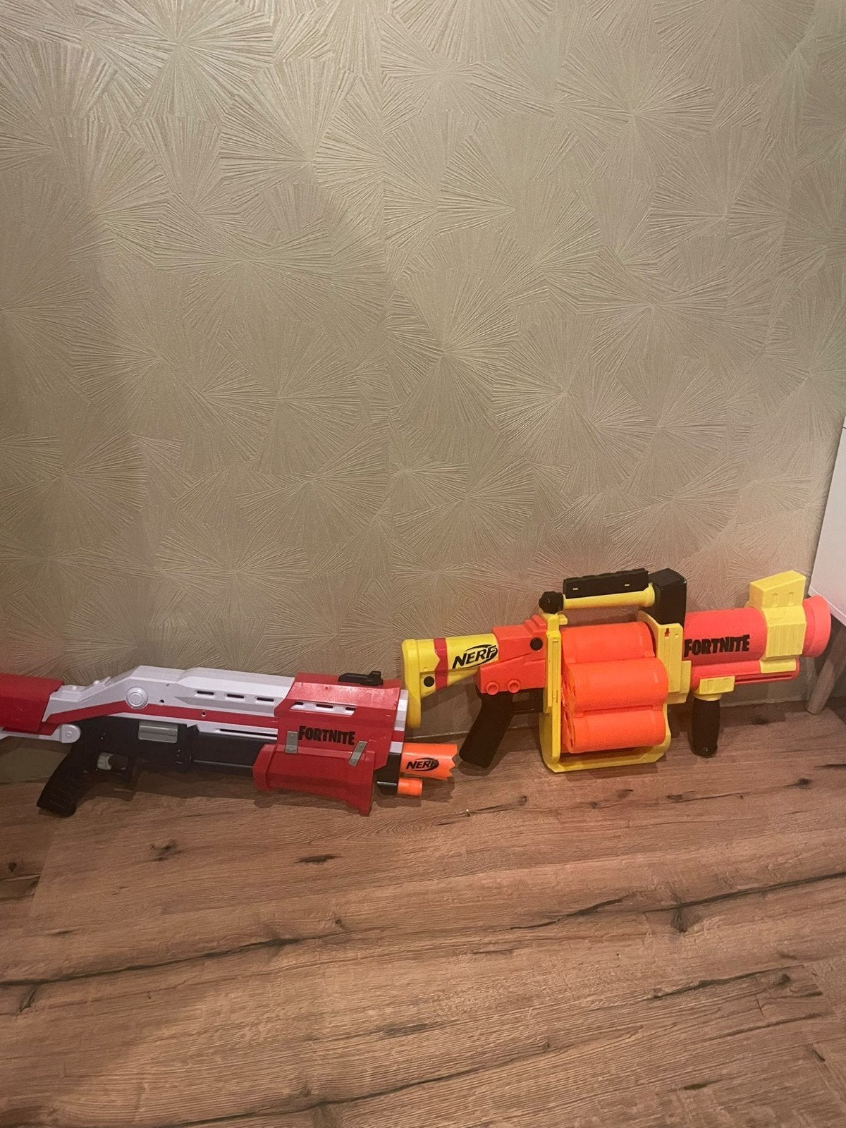 NERF Fortnite Blasters - Rood en Geel, Ophalen, Gebruikt, Jongen of Meisje