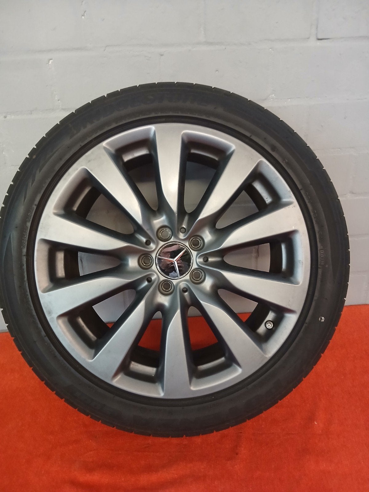 4x originele mercedes 19 inch 8jx19 Et38 245/4519 €699, Auto-onderdelen, Banden en Velgen, Banden en Velgen, Personenwagen, Zomerbanden