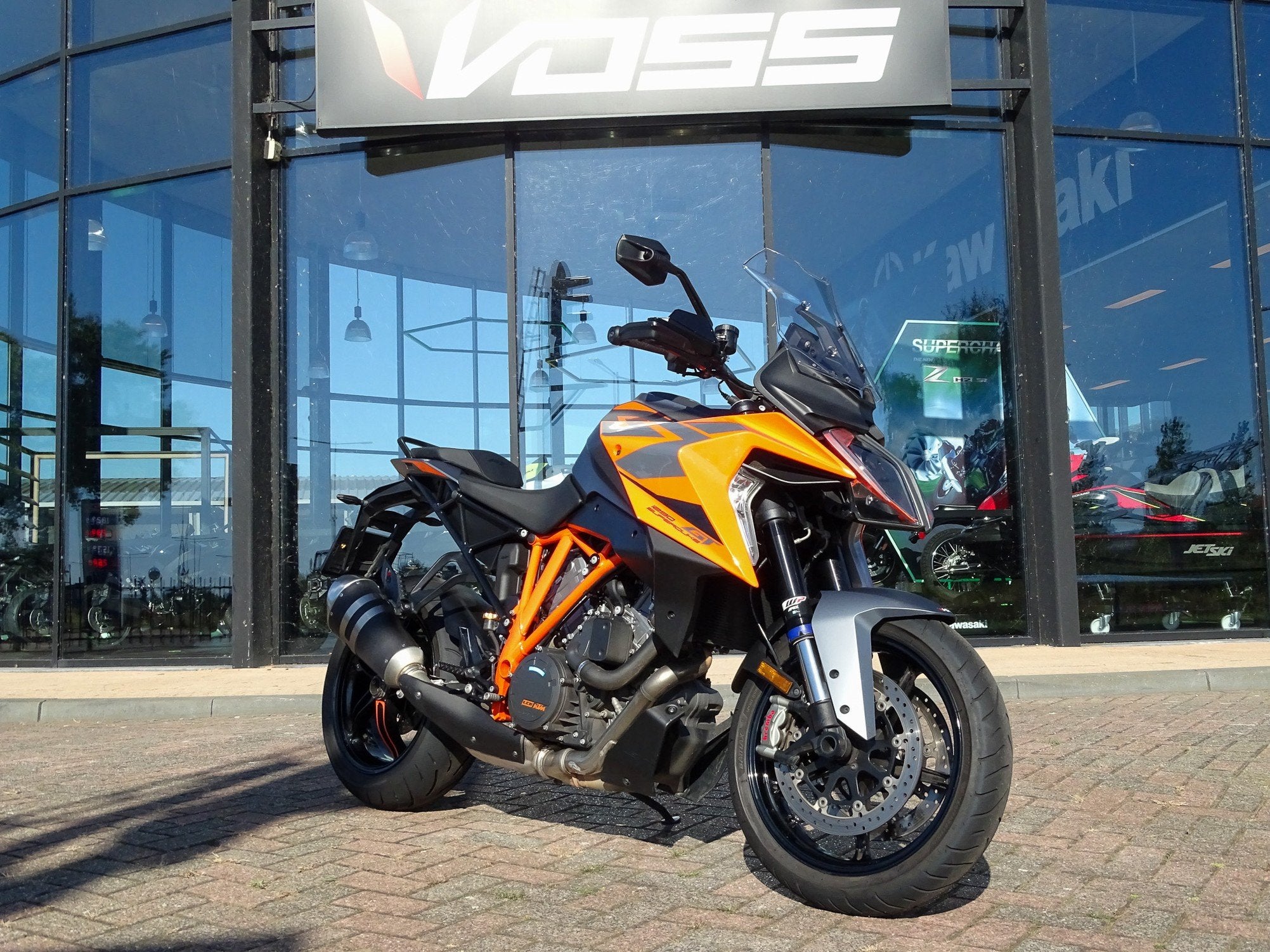 KTM 1290 SUPER DUKE GT (bj 2022), Sport, KTM SPORTMOTORCYCLE NEDERLAND, Achterbroek 11 - unit 8
6596 MP  Milsbeek, NL, Wessel.peters@ktm.com