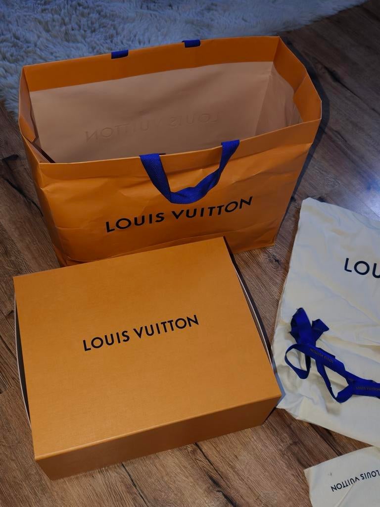 Louis Vuitton Neverfull Inside Out MM Monogram Zwart Leer, Ophalen of Verzenden, Zo goed als nieuw, Zwart, Shopper