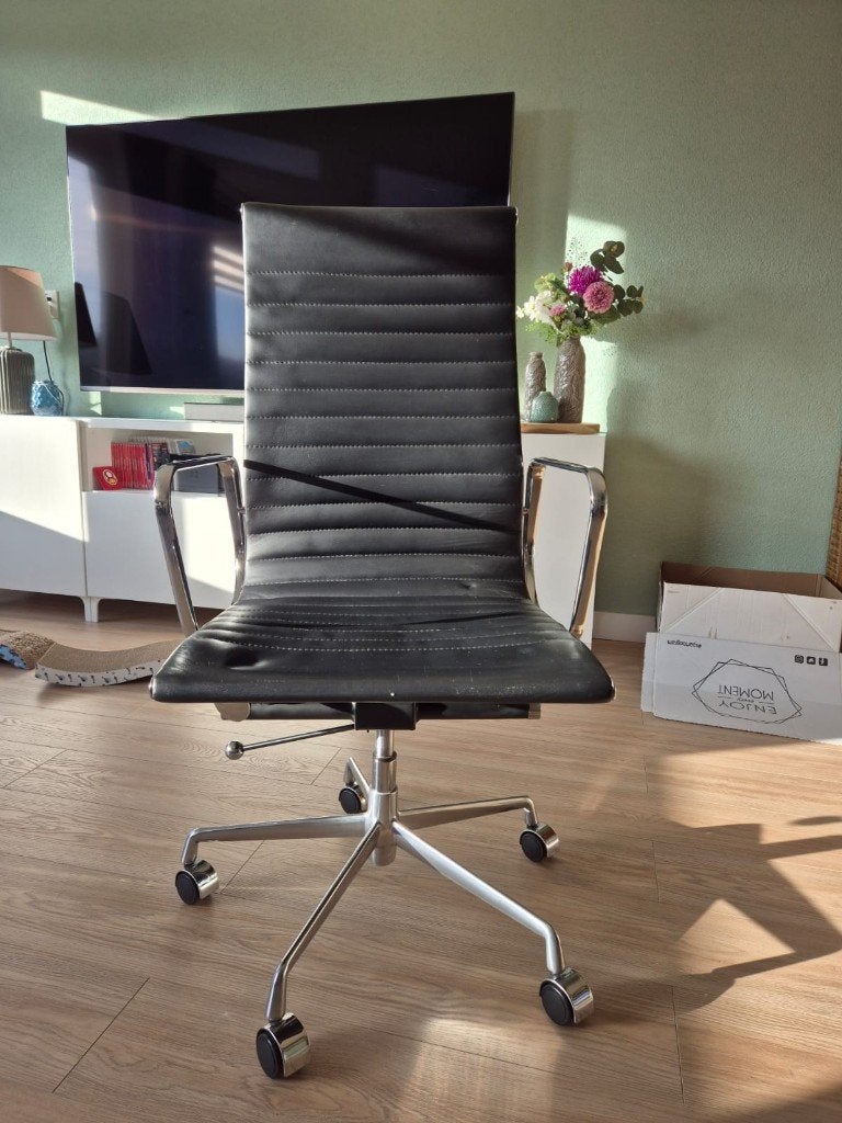 Bureaustoel Eames stijl, Ophalen, Gebruikt, Zwart, Bureaustoel