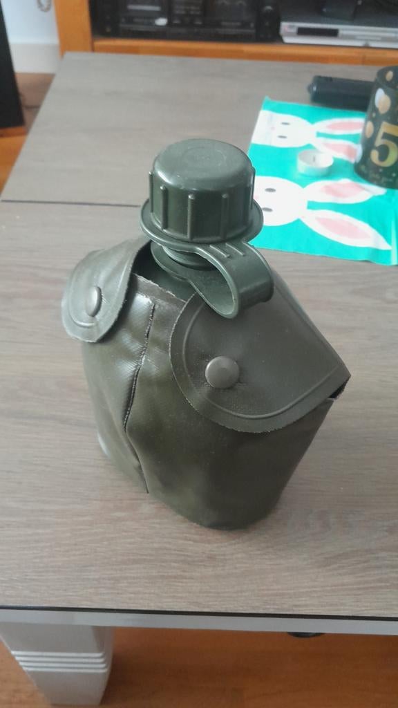 Veldfles met houder en aluminium beker/pannetje, Ophalen of Verzenden, Landmacht, Nederland, Overige typen