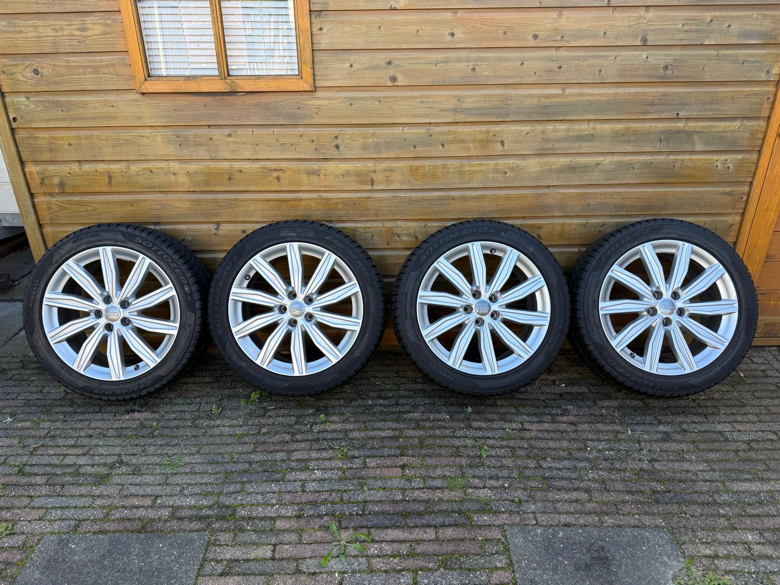 Winterbanden set origineel Audi A6 C7 - Pirelli 245/45 R19, Banden en Velgen, Winterbanden, Personenwagen, Ophalen