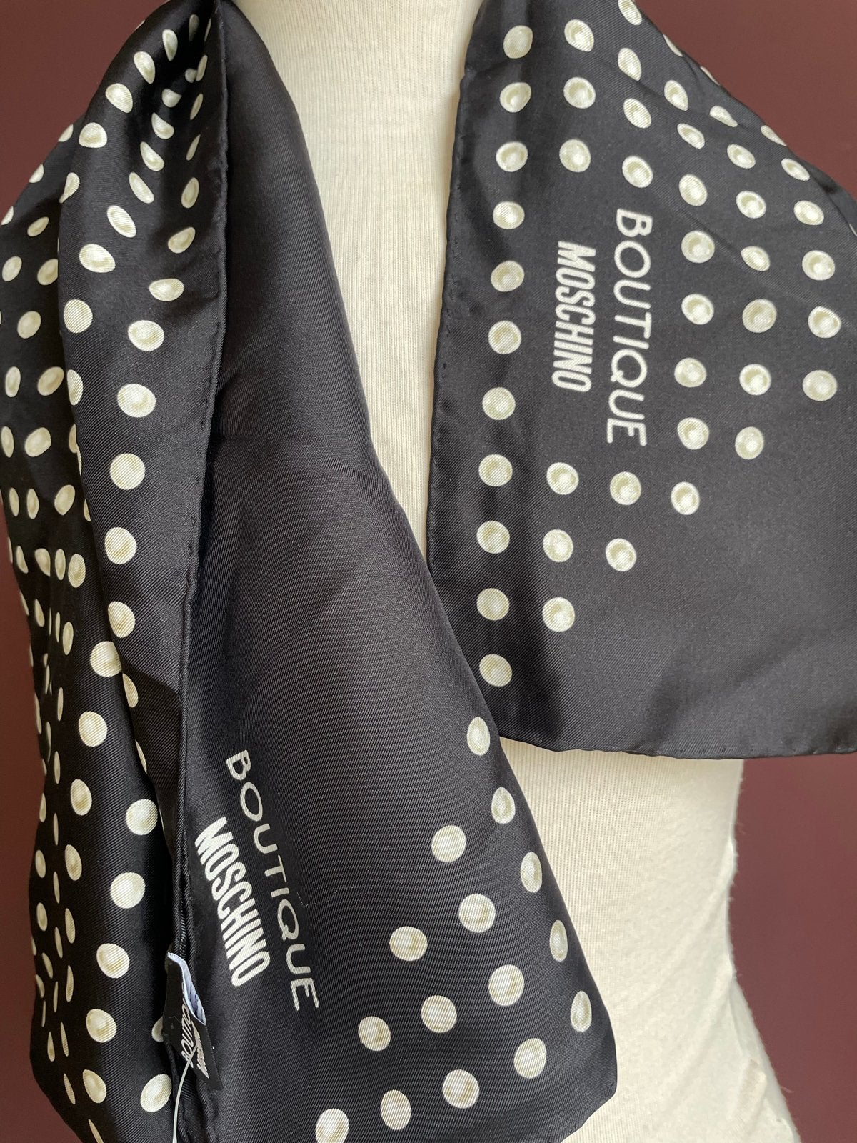 Moschino Boutique Zijden Sjaal met Polka Dots Nieuw, Ophalen of Verzenden, Nieuw